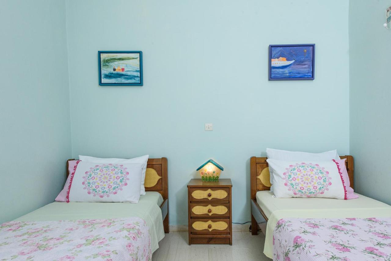 Aegina'S Flowers House Екстериор снимка