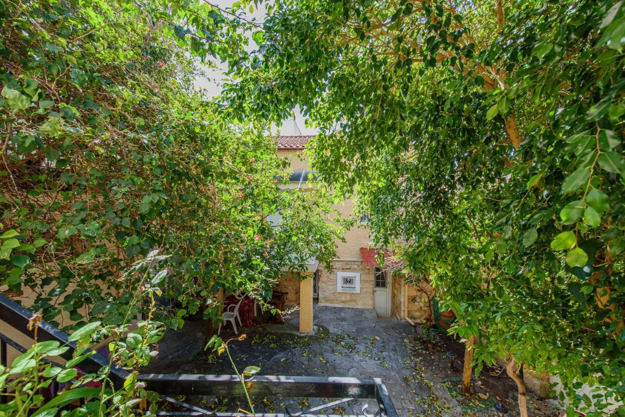 Aegina'S Flowers House Екстериор снимка